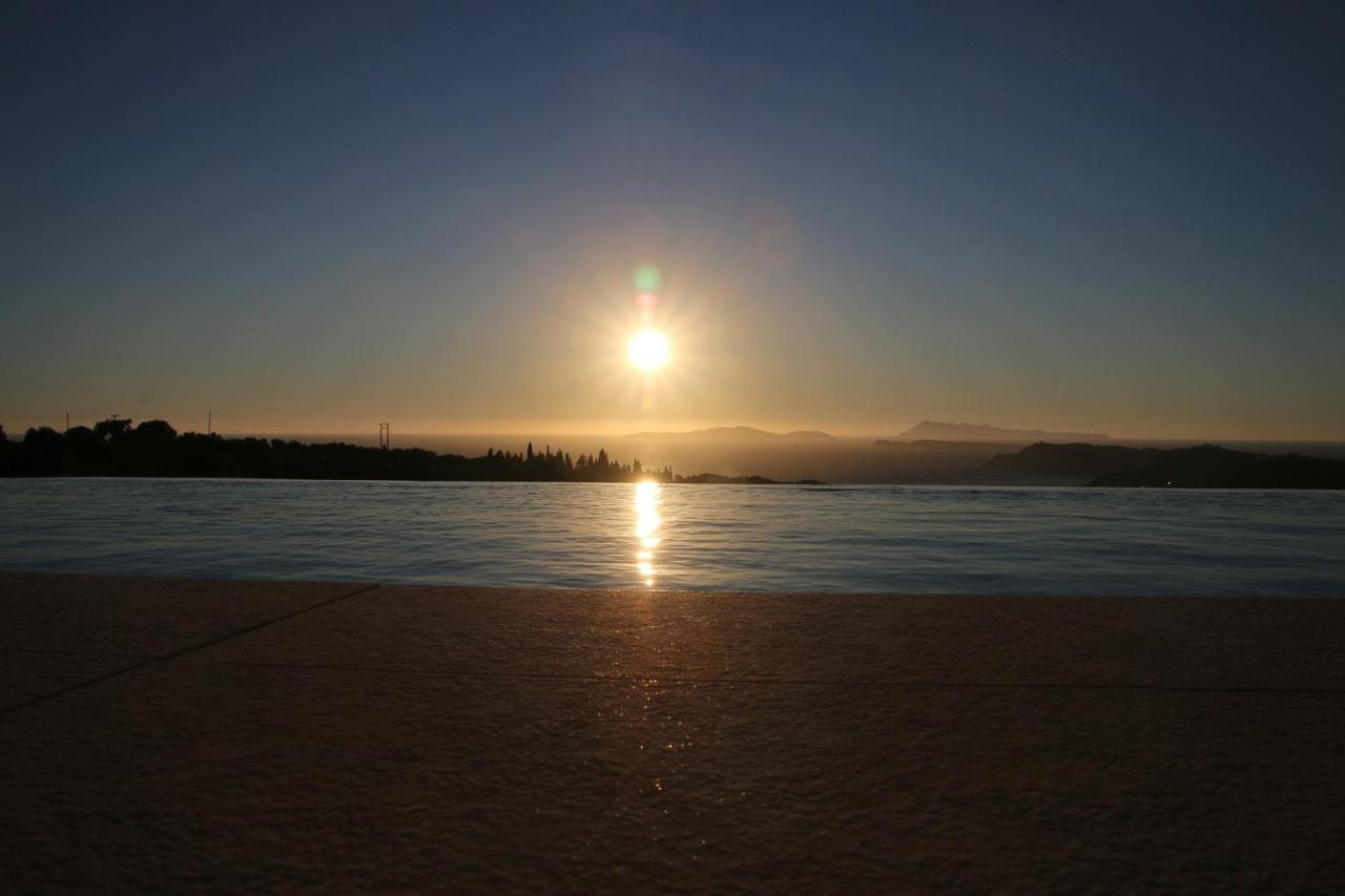 ארילס Sunset Sea View Villa 5 מראה חיצוני תמונה